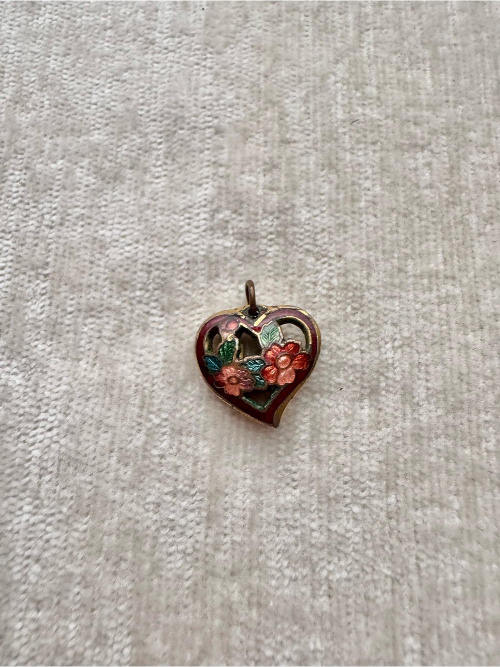 🛍️3/$45🛍️ Vintage Cloisonné Heart Floral Enamel Pendant